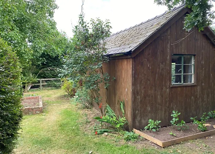 Orchard Cabin Herefordshire Wye Valley